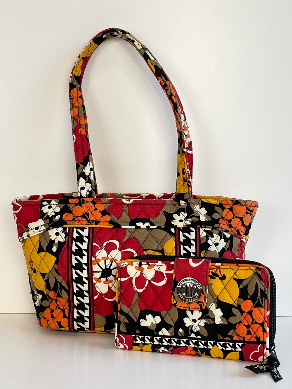 Vera Bradley Quilted Floral Tote/ Wallet in Red, Orange, Yellow, Black White